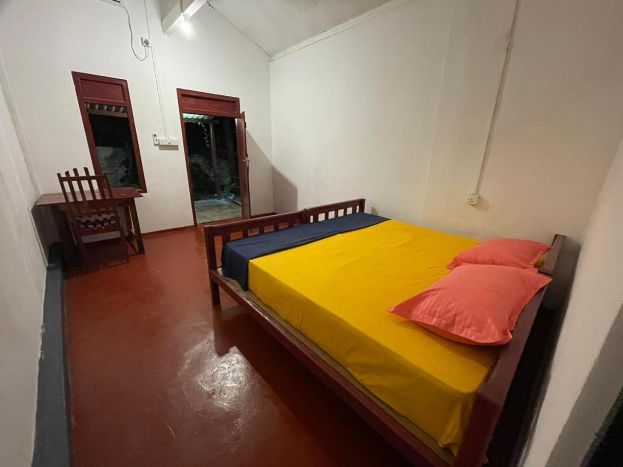 Crystal Bay Hotel Arugam Bay Room photo